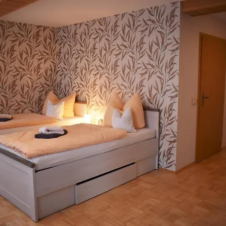 Zum Bergschloesschen Appartement Gilserberg Buitenkant foto