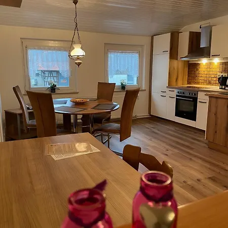Zum Bergschloesschen Appartement Gilserberg Buitenkant foto