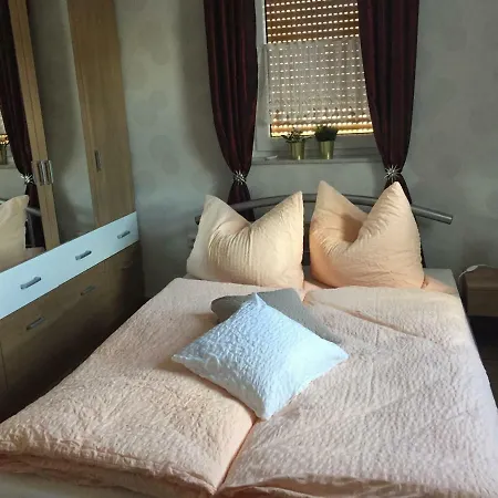 Zum Bergschloesschen Appartement Gilserberg Buitenkant foto